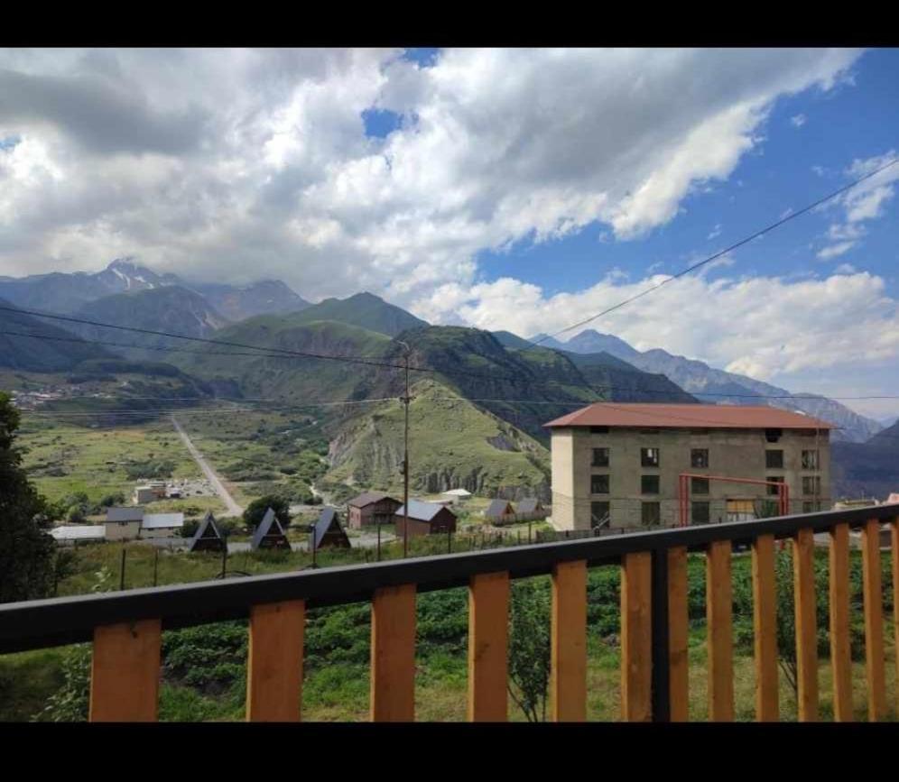 Emotion Kazbegi Lejlighed Eksteriør billede