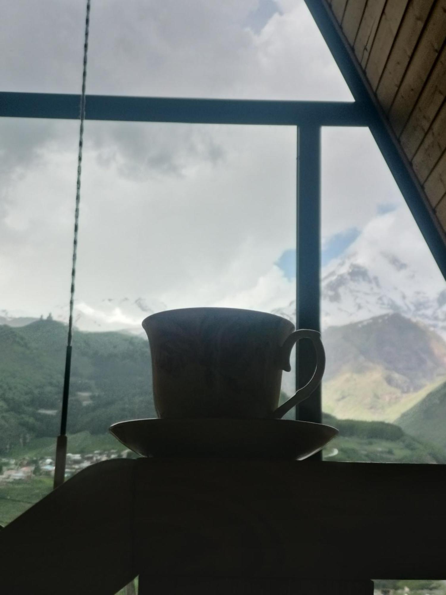 Emotion Kazbegi Lejlighed Værelse billede