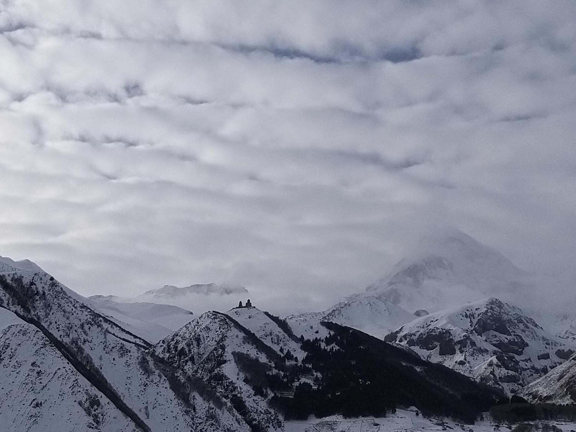 Emotion Kazbegi Lejlighed Værelse billede