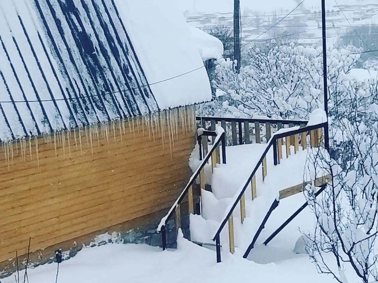 Emotion Kazbegi Lejlighed Værelse billede